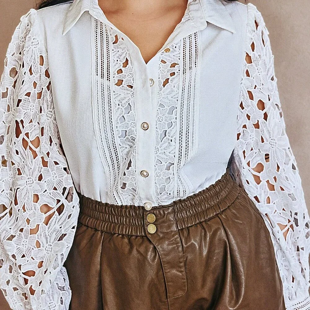 White Elegant Women's Lace Patchwork Ruffle Trim Front Button Long Sleeve Blouse
